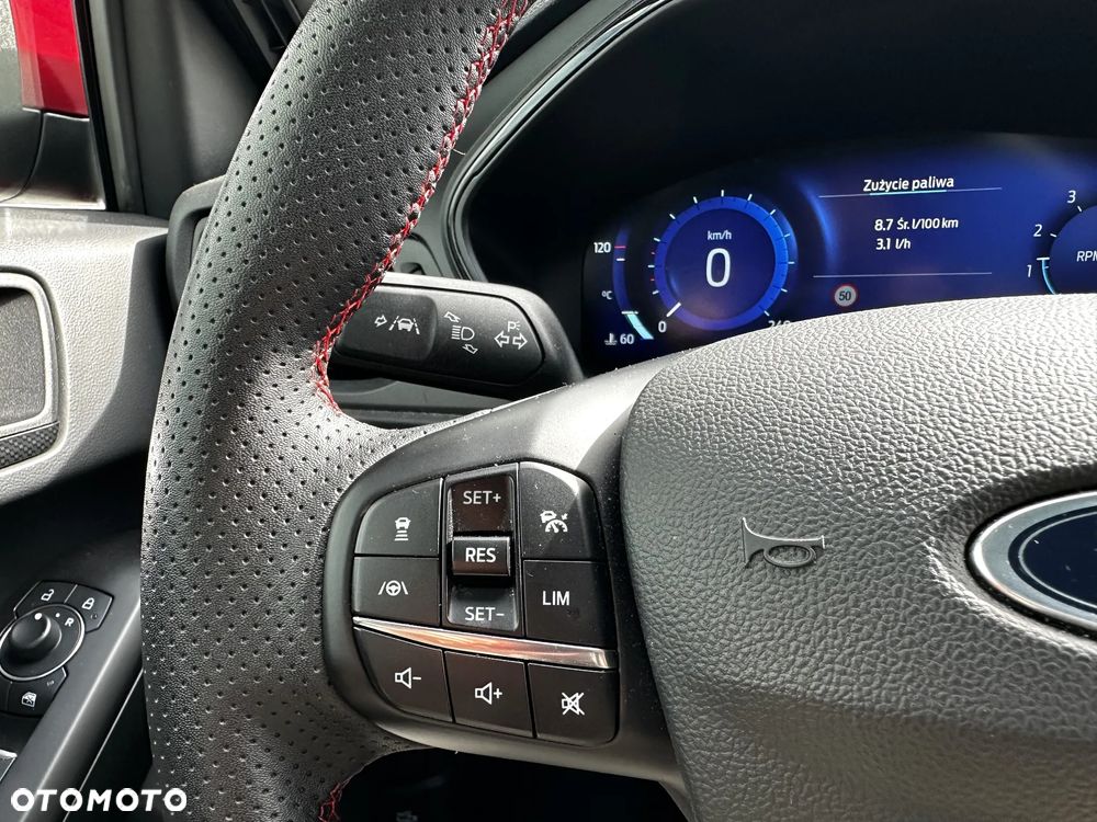Ford Focus 1.0 EcoBoost mHEV ST-Line X - 22