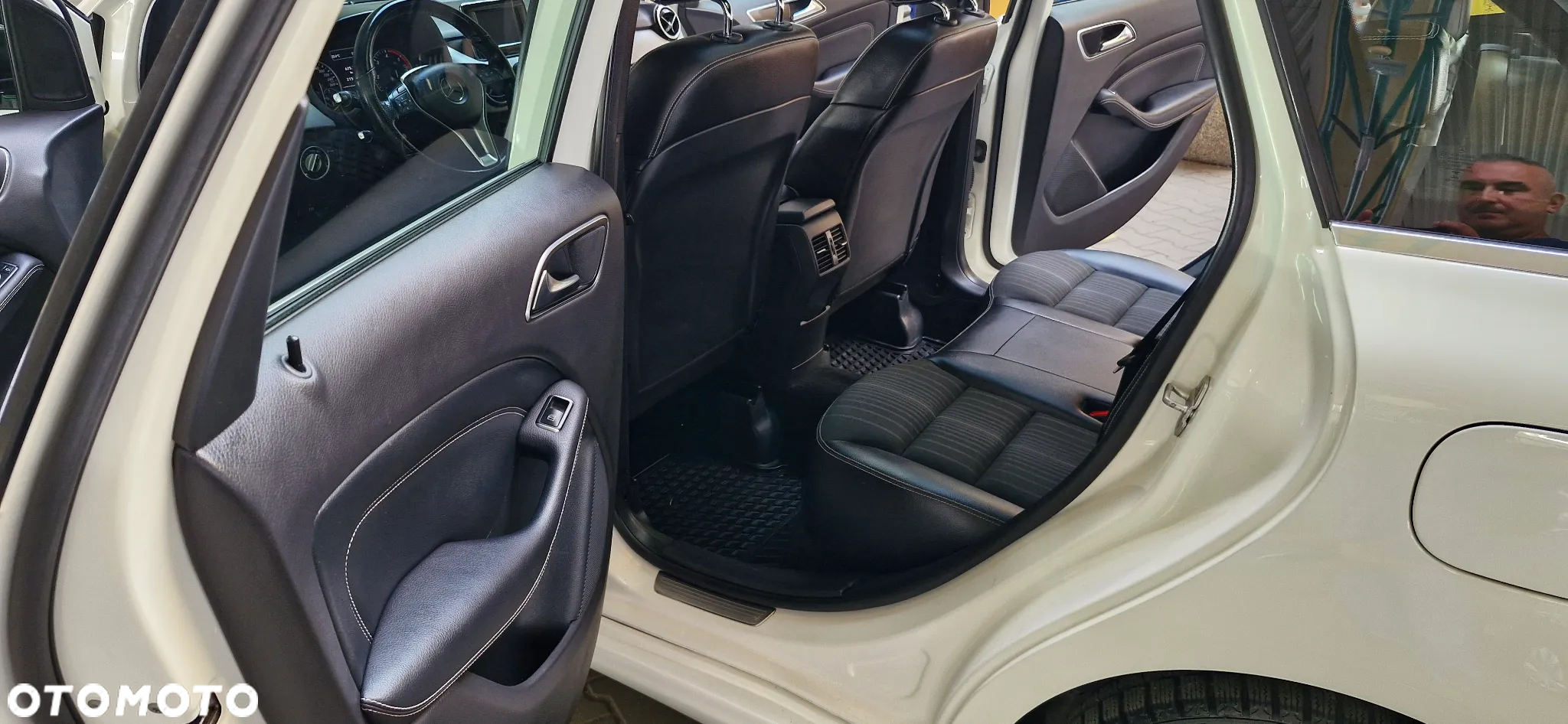 Mercedes-Benz Klasa B 180 CDI (BlueEFFICIENCY) - 11