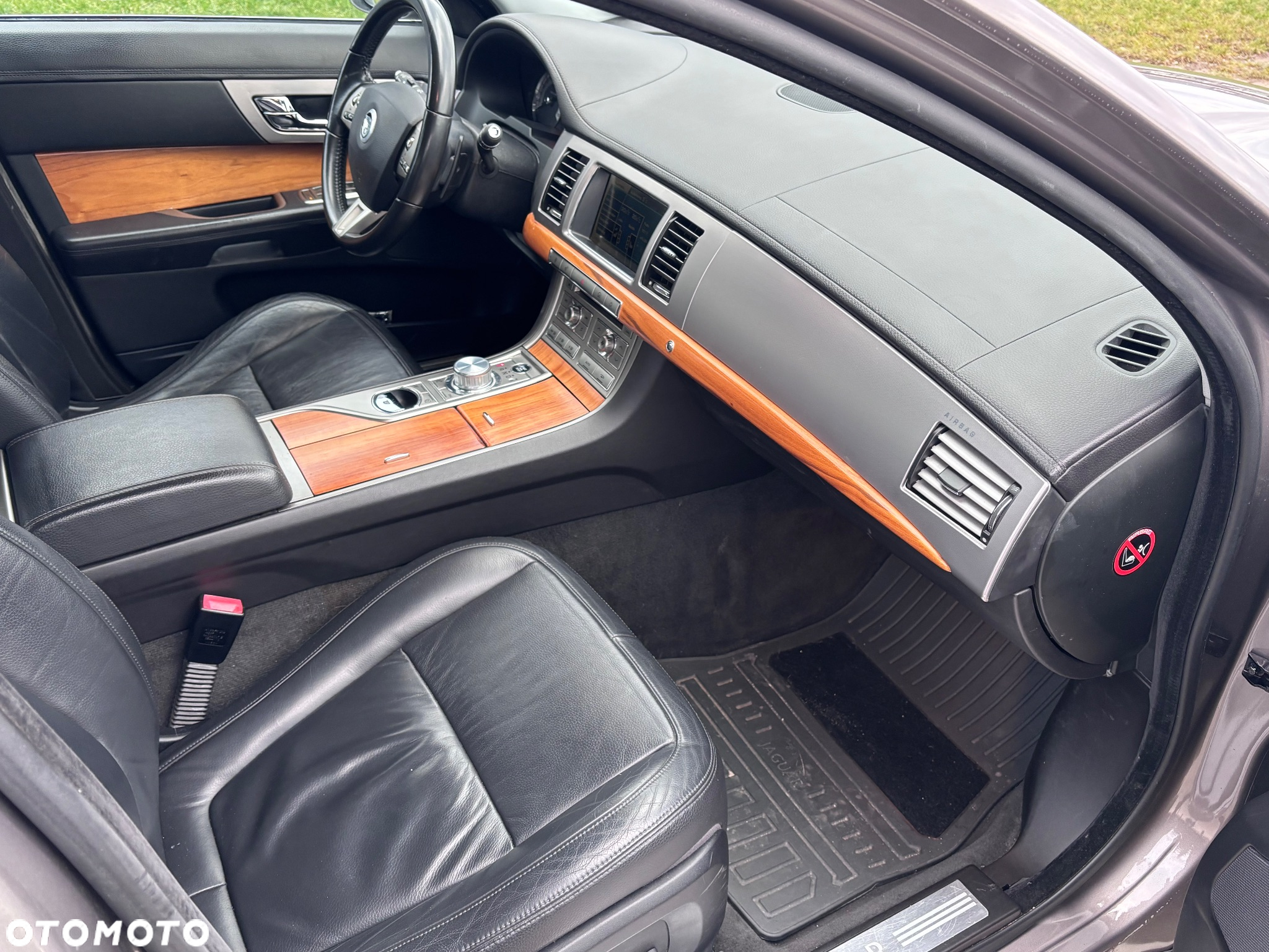 Jaguar XF 3.0 V6 D S Luxury - 11