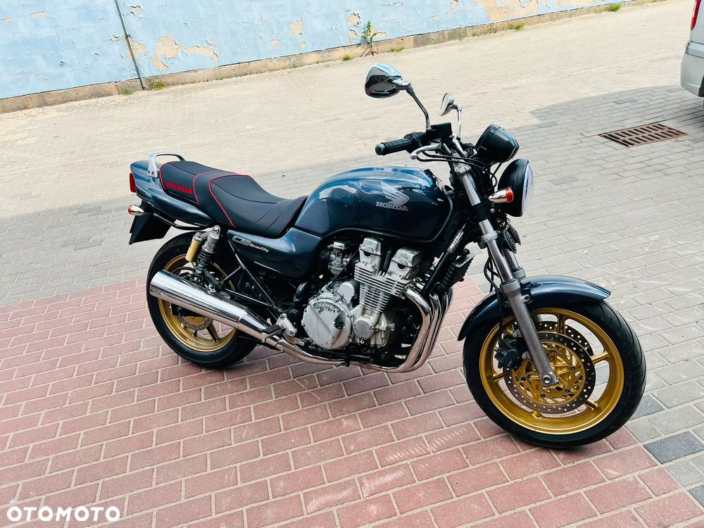 Honda Hornet - 11