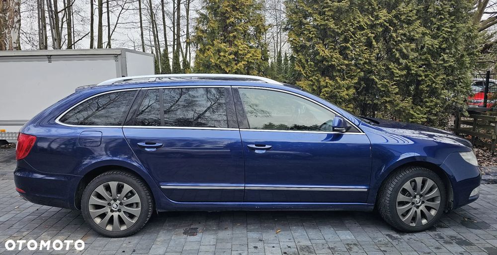 Skoda Superb 3.6 FSI 4x4 Platinum DSG - 4