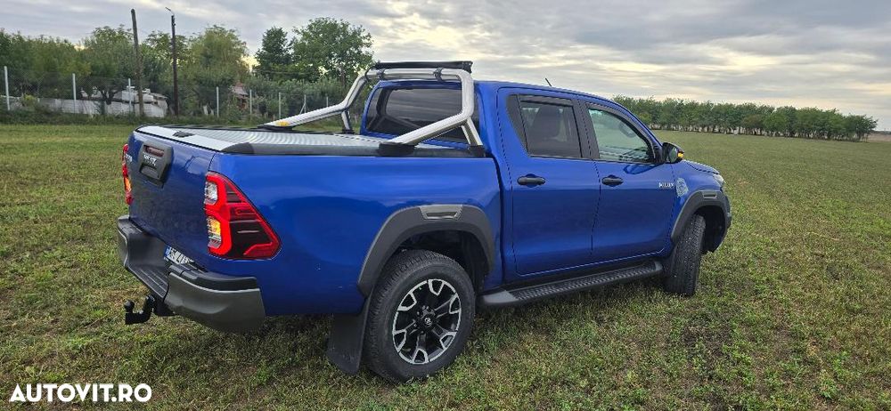 Toyota Hilux 2.8D 204CP 4x4 Double Cab AT Executive Color Edition - 2