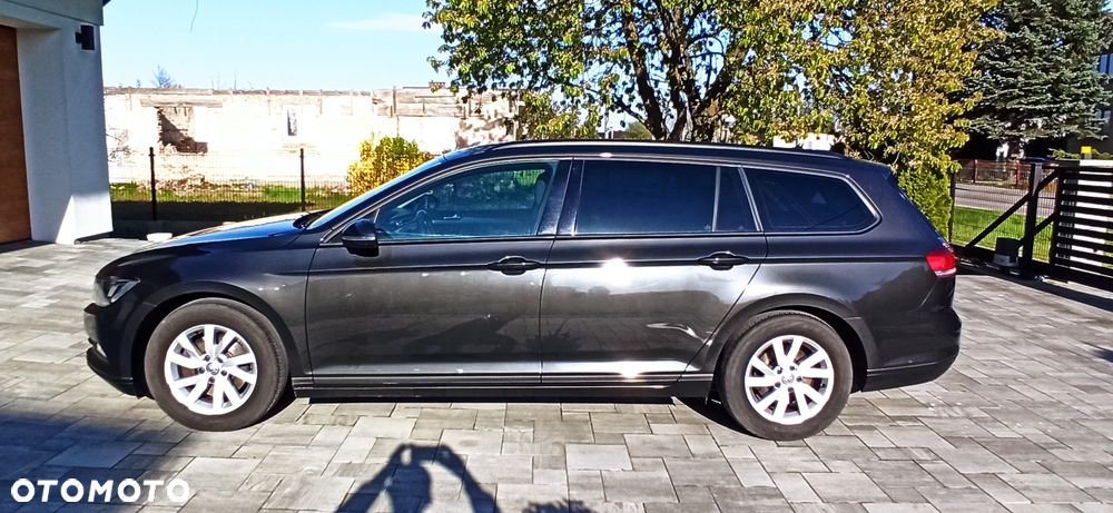 Volkswagen Passat 2.0 TDI SCR Comfortline - 17