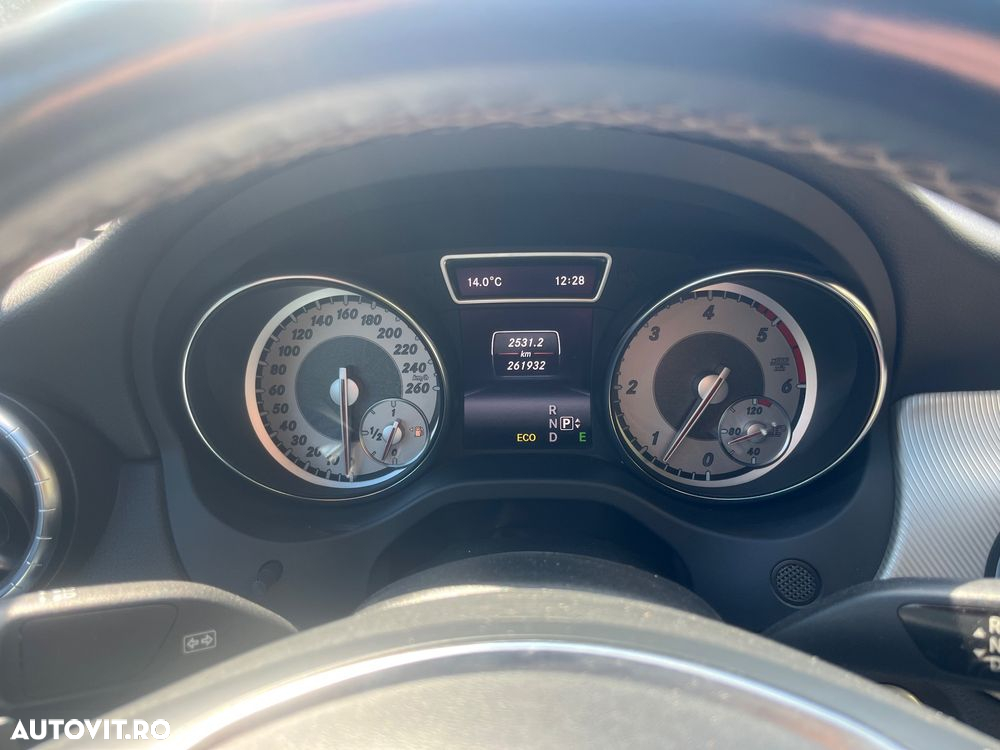 Mercedes-Benz CLA 200 CDI 7G-DCT - 11