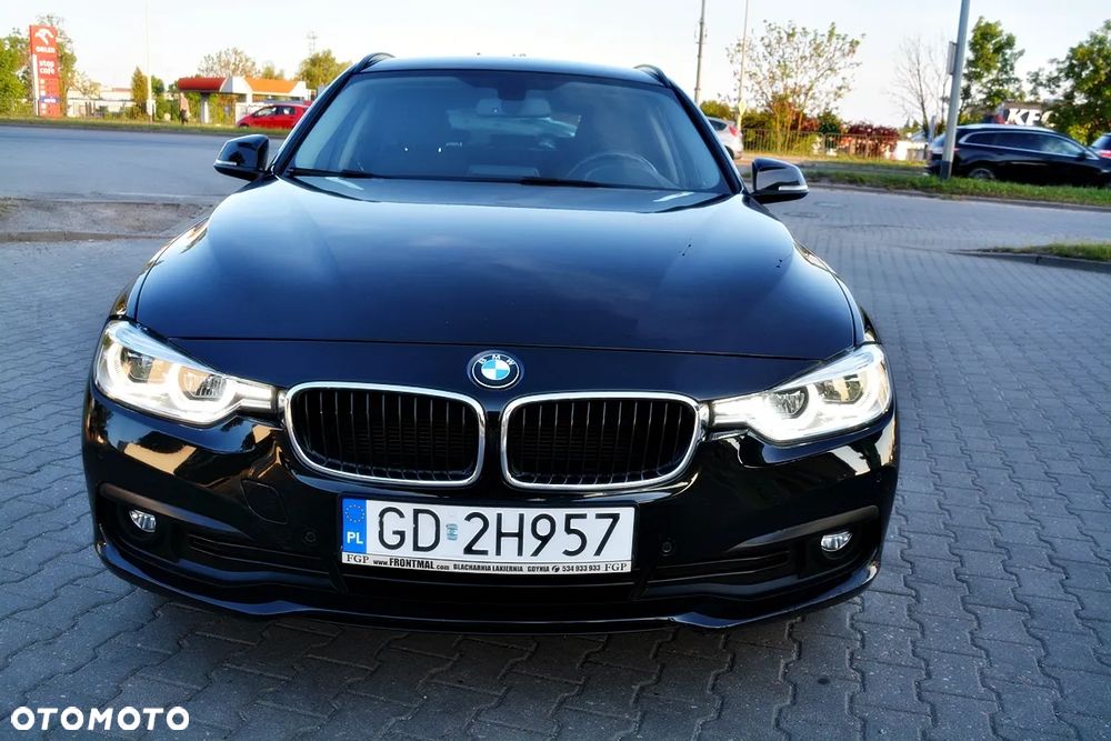 BMW Seria 3 318d - 14