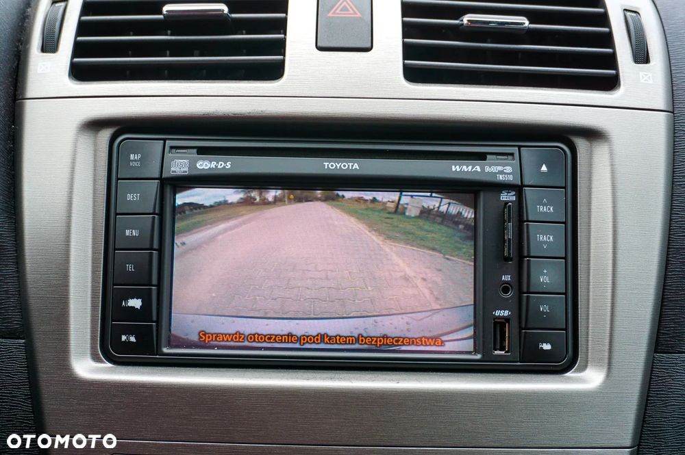 Toyota Avensis 1.8 Comfort - 7