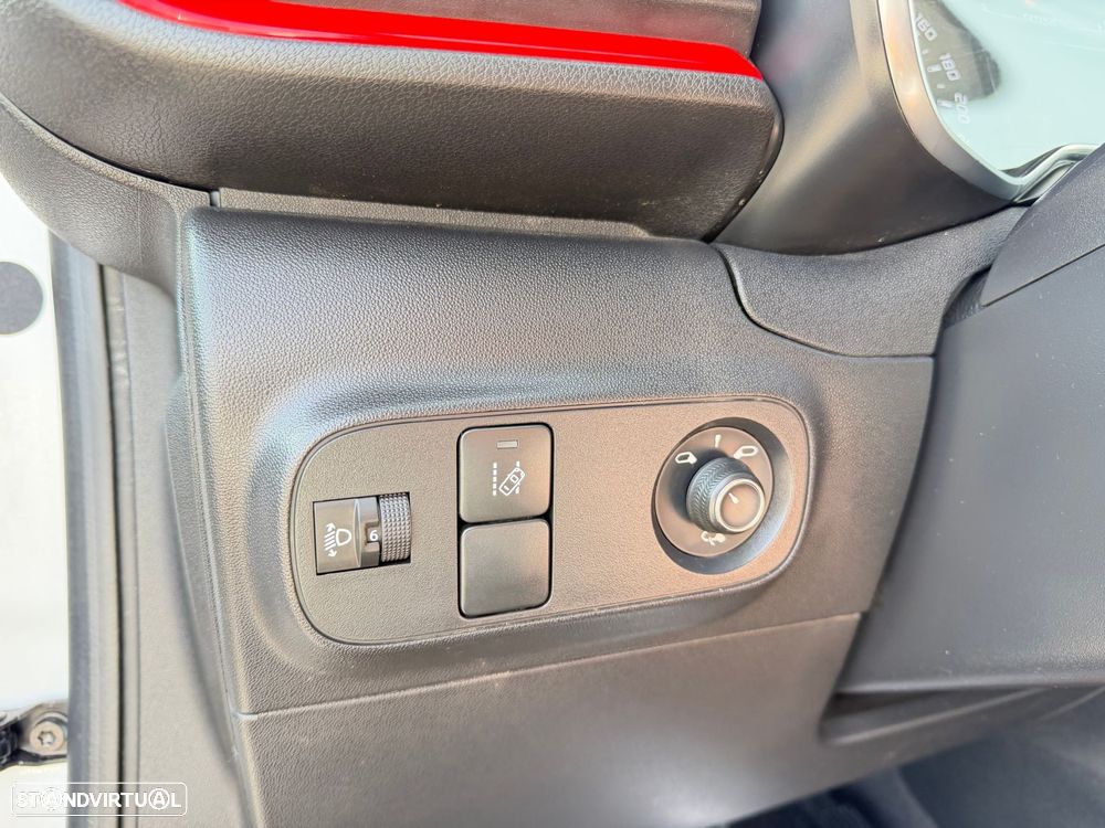 Citroën C3 1.2 PureTech Shine - 12