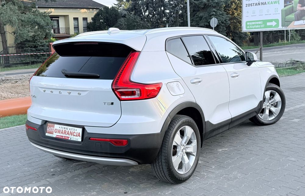 Volvo XC 40 T5 AWD Momentum Pro - 21