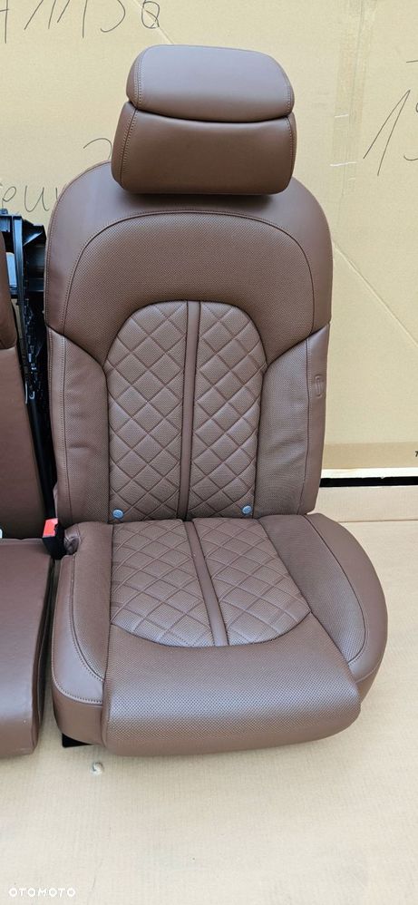 audi s8 a8 d4 lift fotele kanapa boczki brązowa skóra wentylacja masaże - 11