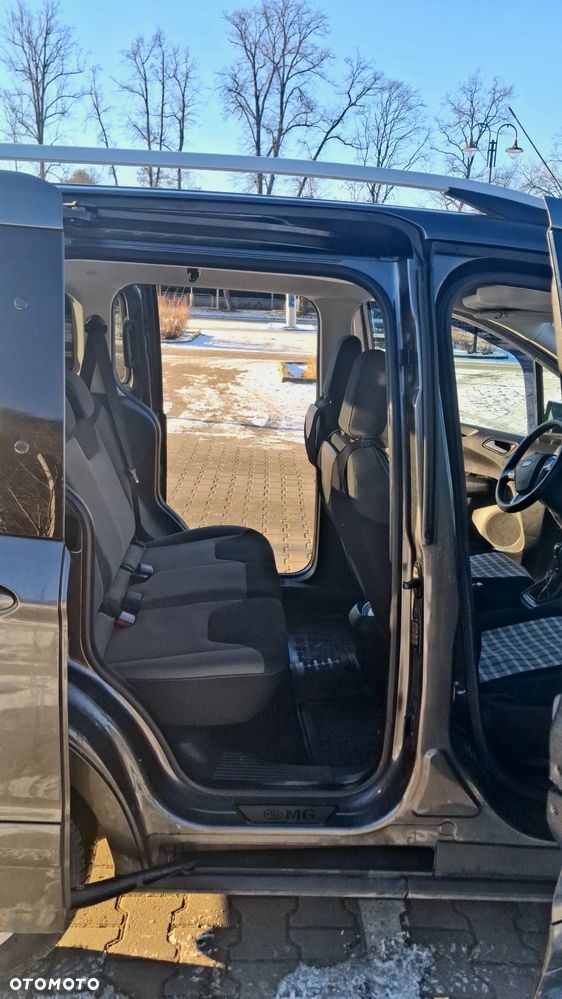 Ford Tourneo Courier 1.0 EcoBoost Titanium - 7
