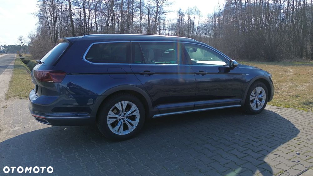 Volkswagen Passat 2.0 TDI SCR (BlueMotion Tech) 4Mot DSG Highline - 12