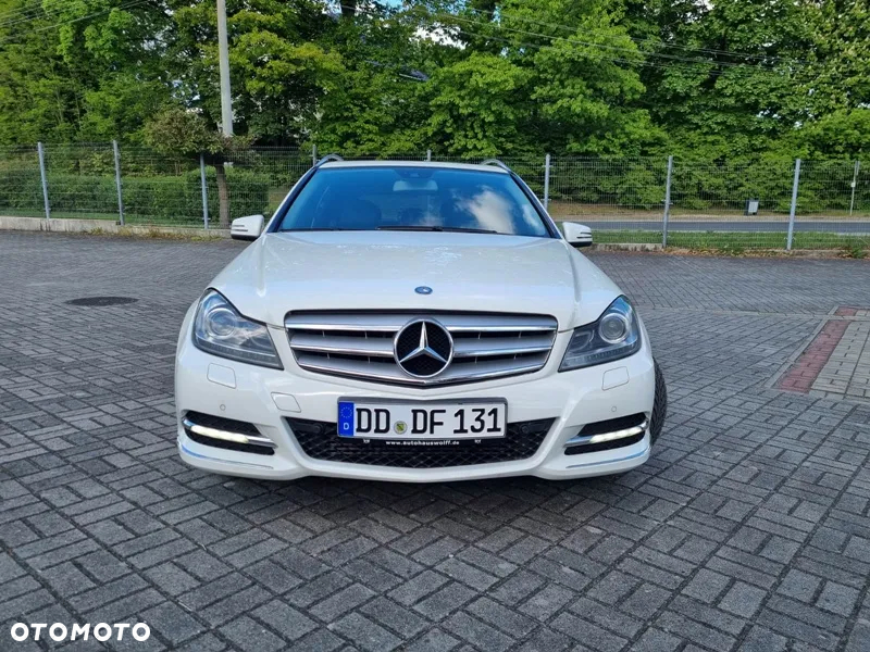 Mercedes-Benz Klasa C 180 T BlueEFFICIENCY Avantgarde - 4
