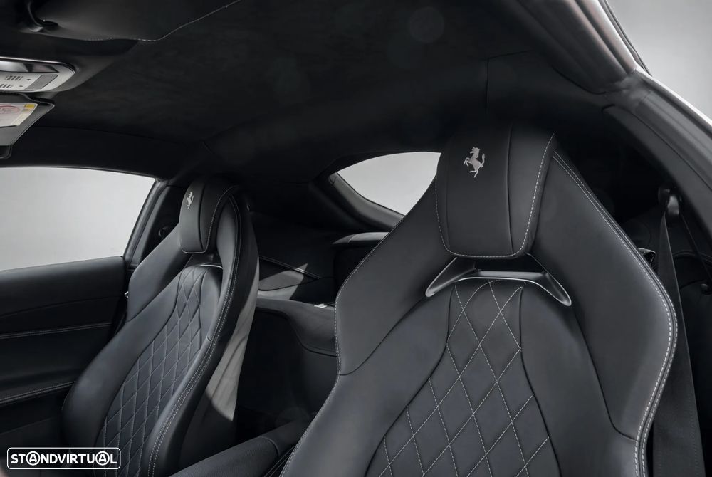 Ferrari 812 Superfast 6.5 V12 - 18