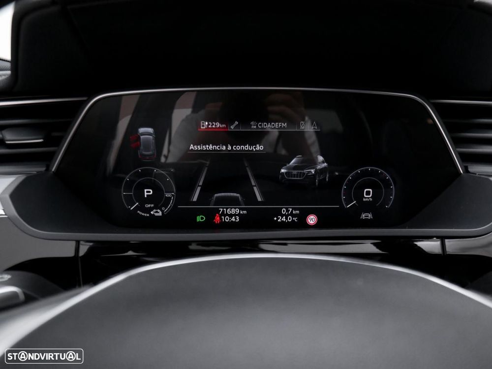 Audi e-tron 50 quattro S line - 21