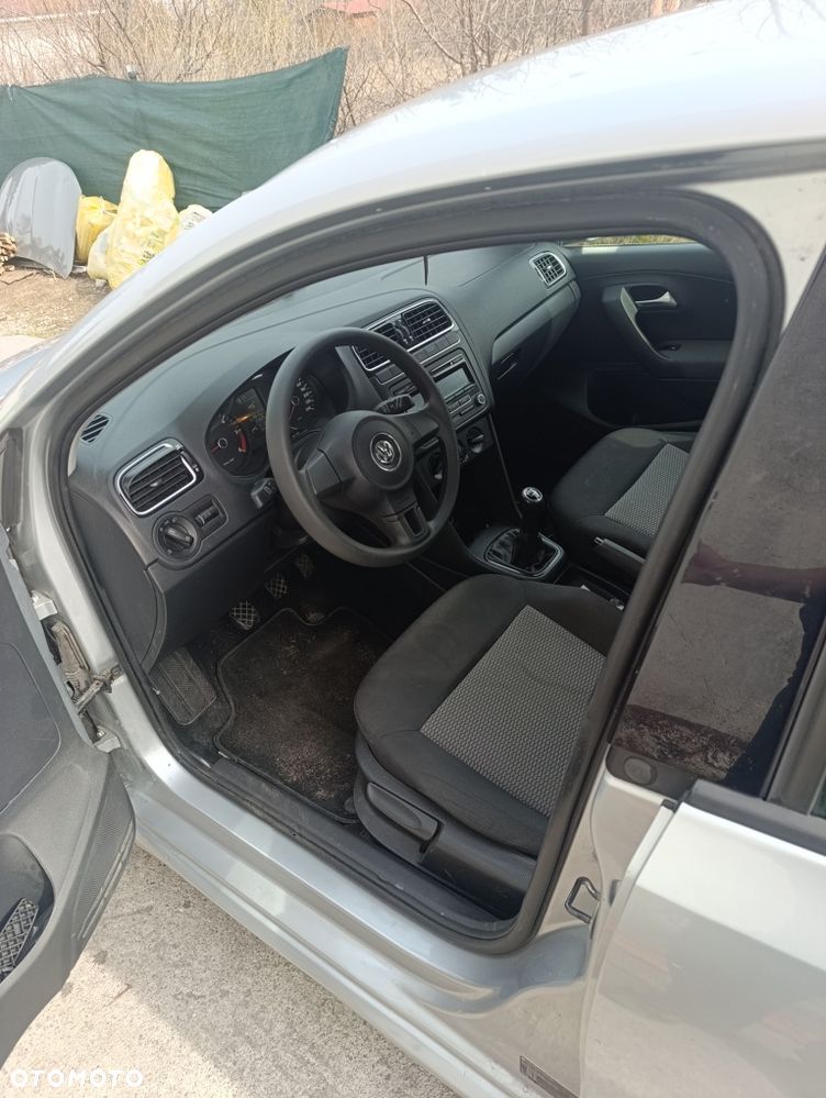 Volkswagen Polo - 5