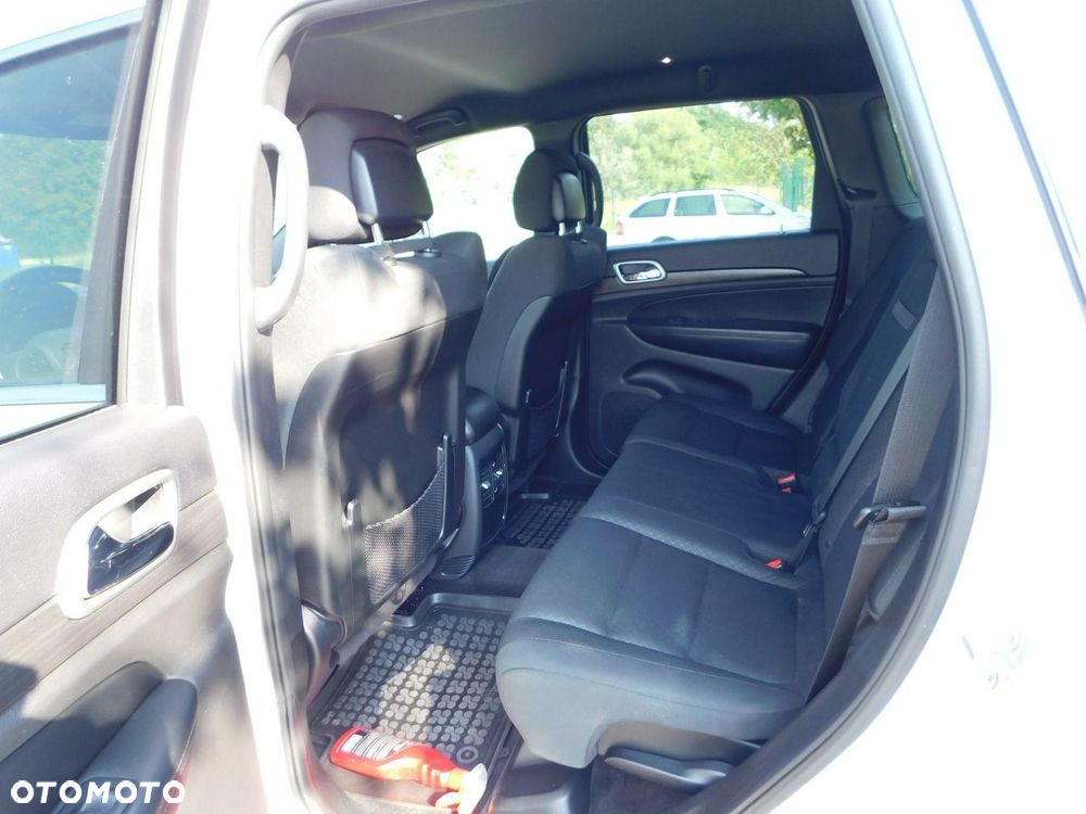 Jeep Grand Cherokee 3.6 V6 Laredo - 12