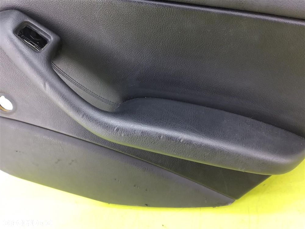 Tapicerka drzwi tył prawa BMW Seria 3 E46 1998-2007 SKORA KOMBI 8224536 - 2