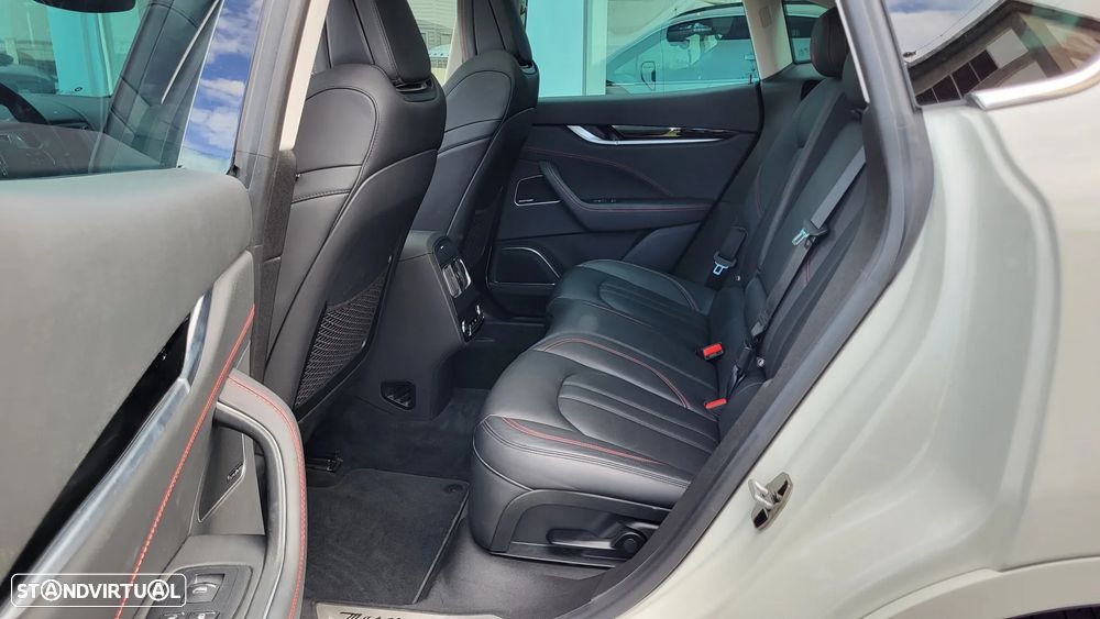 Maserati Levante 3.0 V6 S - 12
