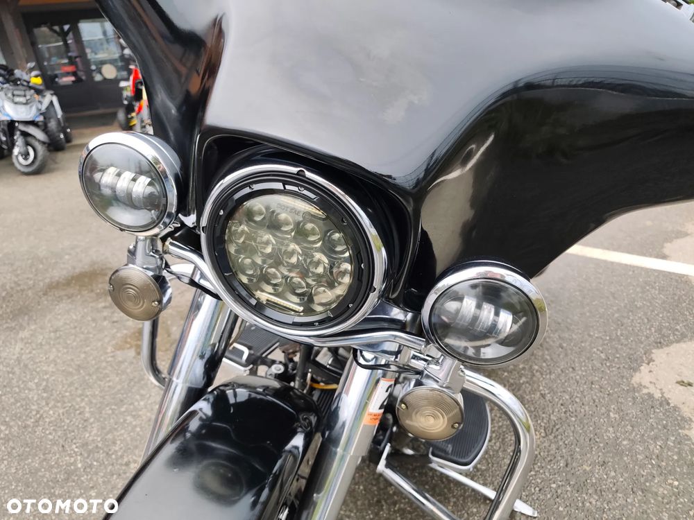 Harley-Davidson FLHT Electra Glide Standard - 31