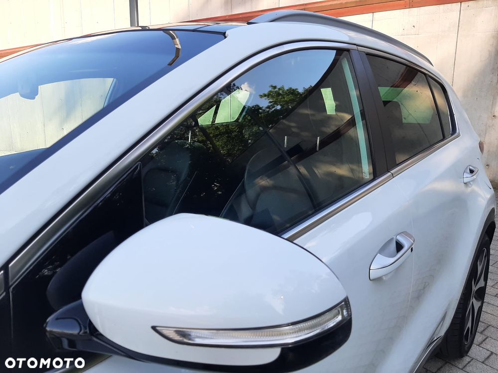 Kia Sportage 2,0 CRDI AWD GT Line - 10