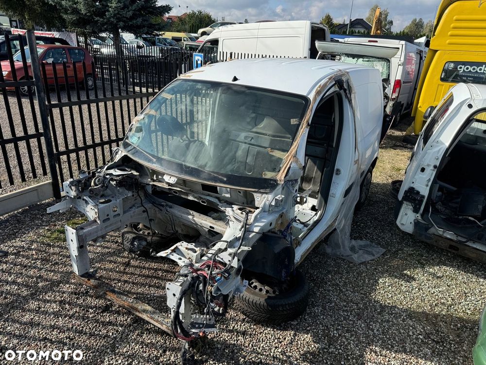 Mercedes Citan 1,5 CDI 2015r karoseria przód tył dach podłużnice - 2