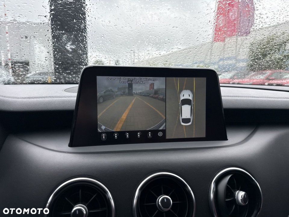 Kia Stinger - 20