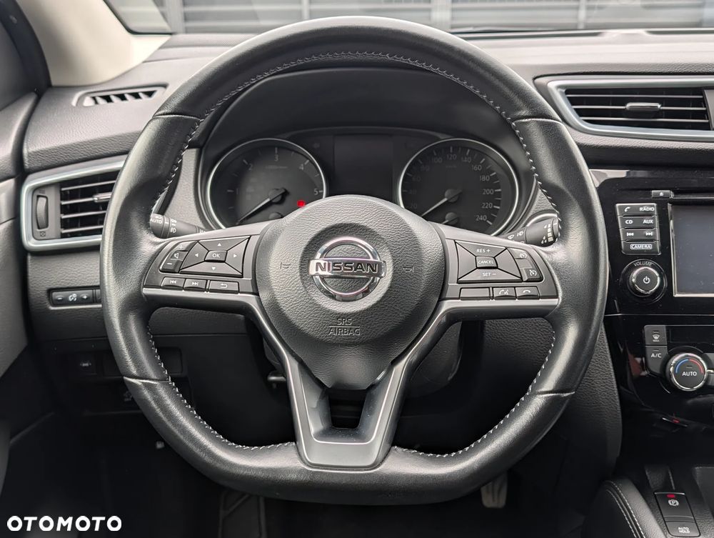 Nissan Qashqai 1.5 dCi N-Connecta - 29