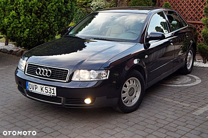 Audi A4 Limousine - 3