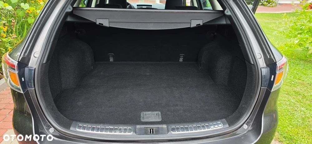 Mazda 6 - 12