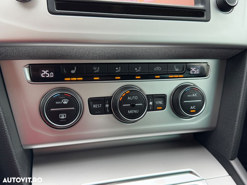 Volkswagen Passat 2.0 TDI DSG (BlueMotion Technology) Comfortline - 26