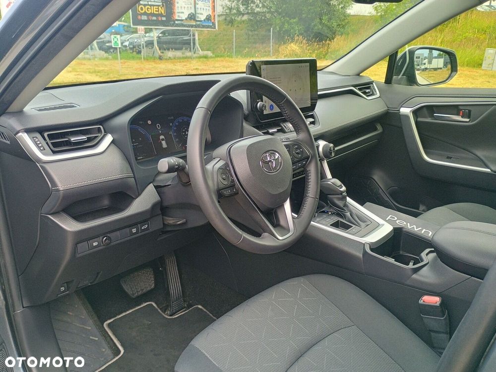 Toyota RAV4 - 16