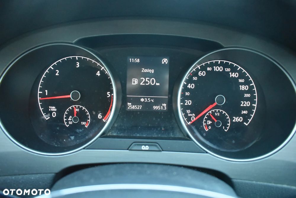 Volkswagen Golf Sportsvan - 14