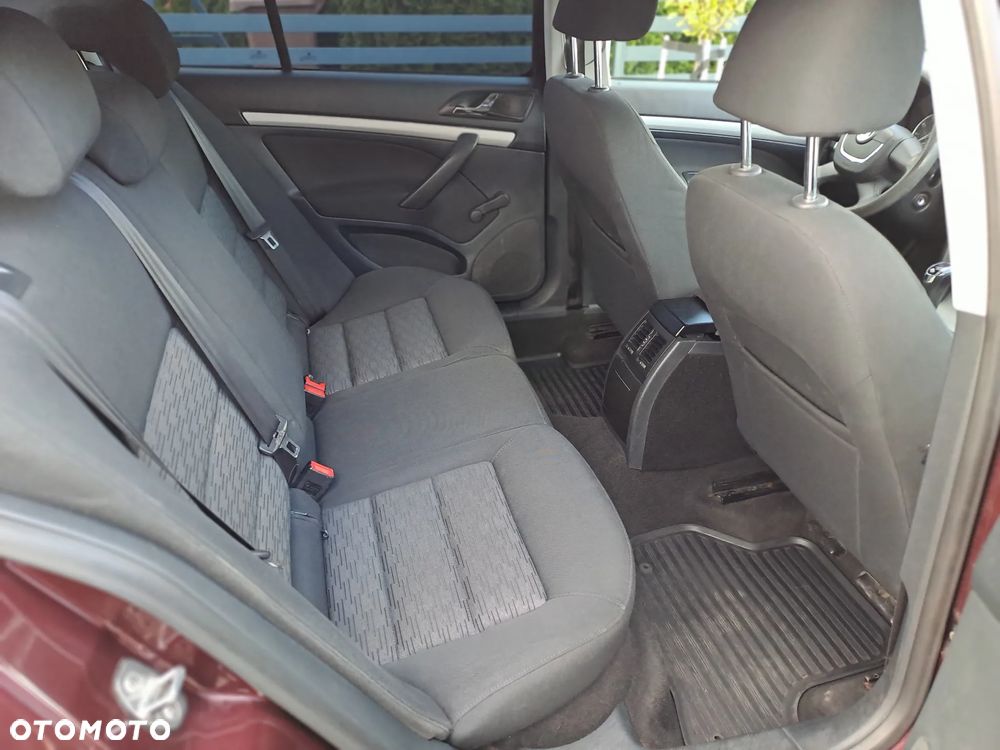 Skoda Octavia 1.6 Ambition - 22