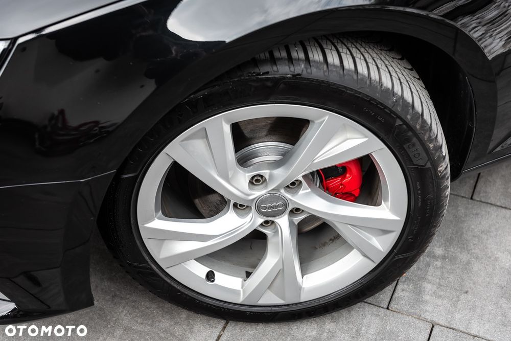 Audi A4 Avant 2.0 TDI ultra - 8