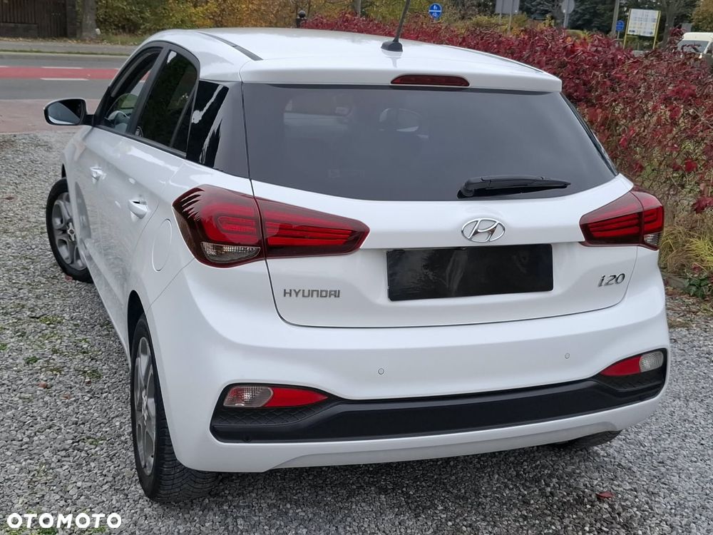 Hyundai i20 - 12