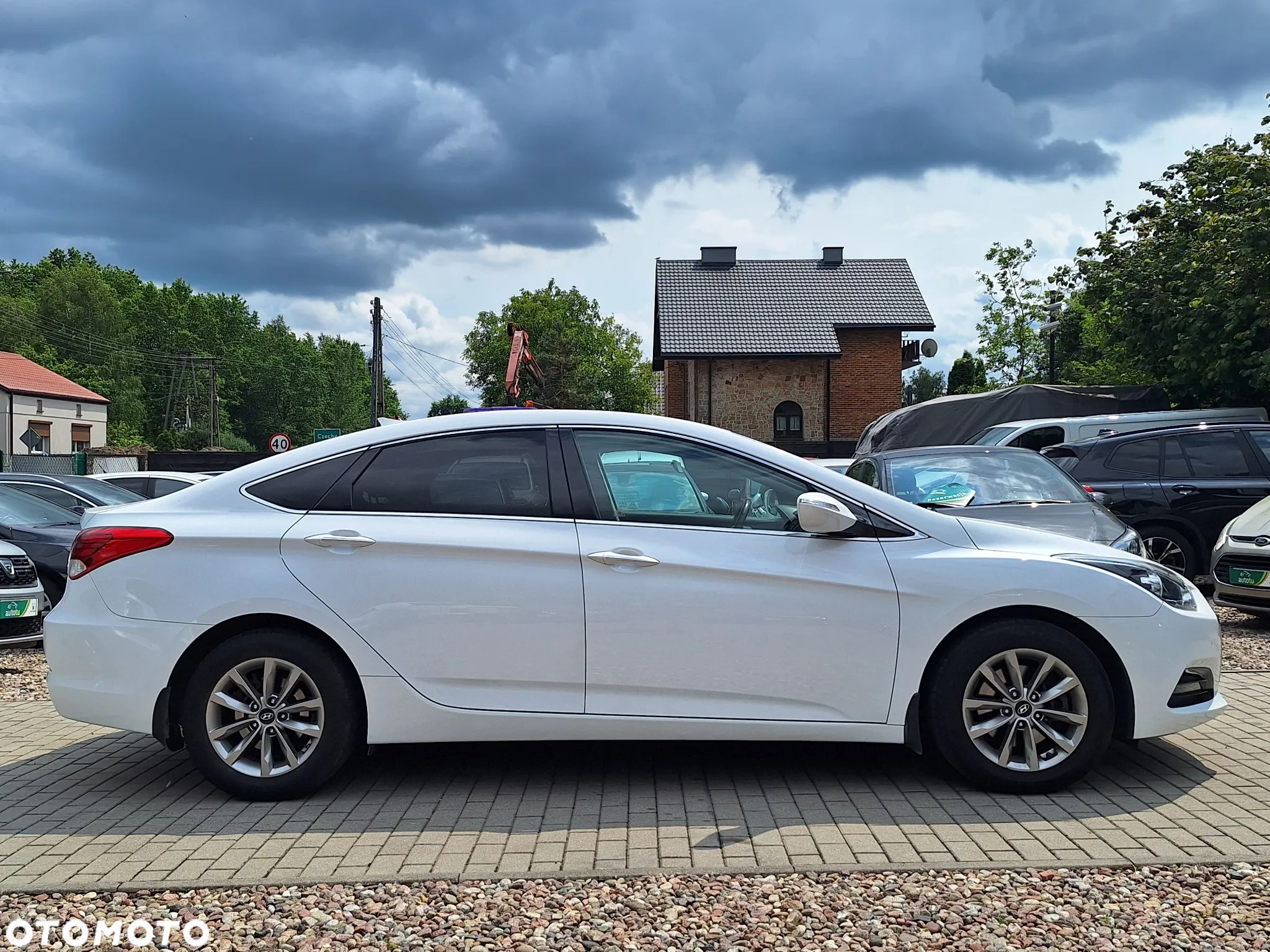 Hyundai i40 1.7 CRDi BlueDrive Comfort DCT - 4