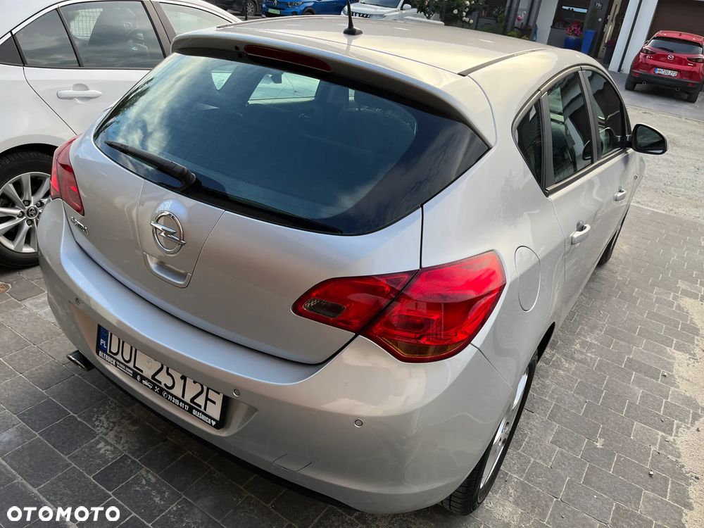 Opel Astra 1.4 T Enjoy - 8