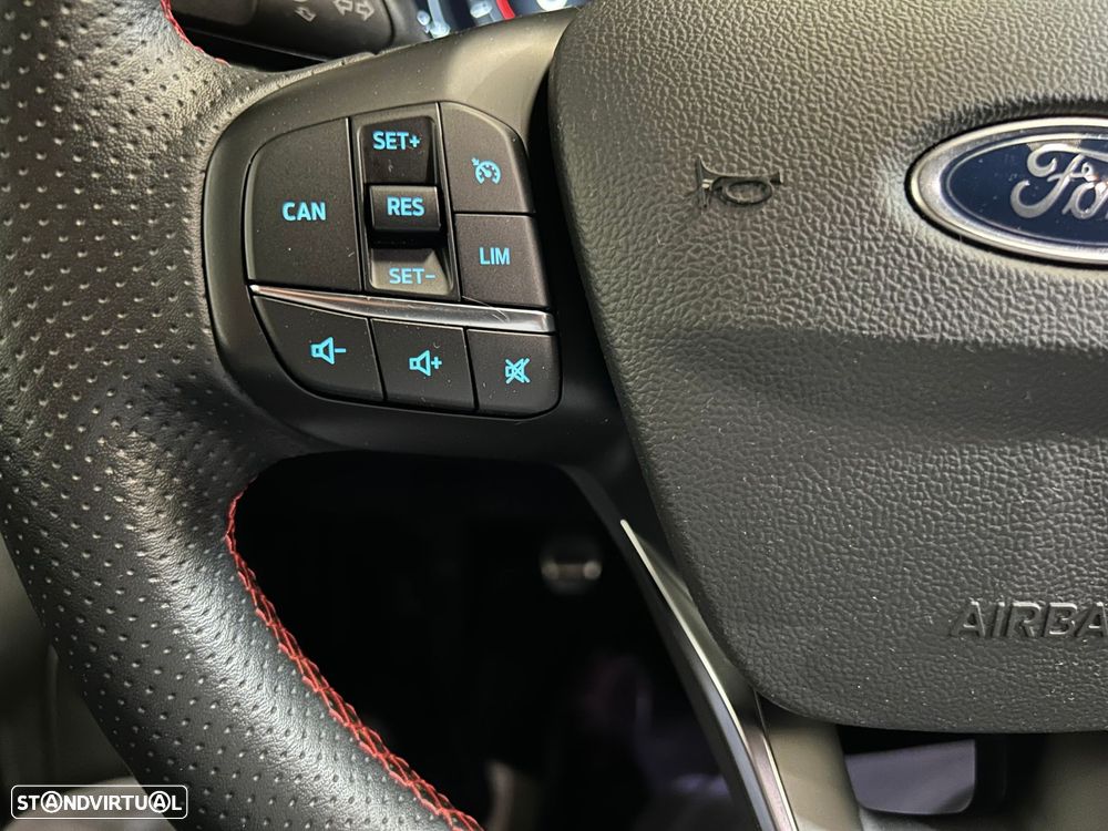 Ford Focus SW 1.0 EcoBoost MHEV ST-Line X - 39