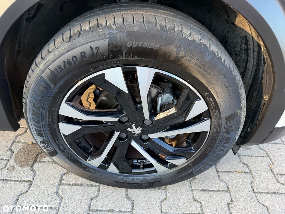 Peugeot 2008 1.2 PureTech GT Line S&S EAT8 - 20