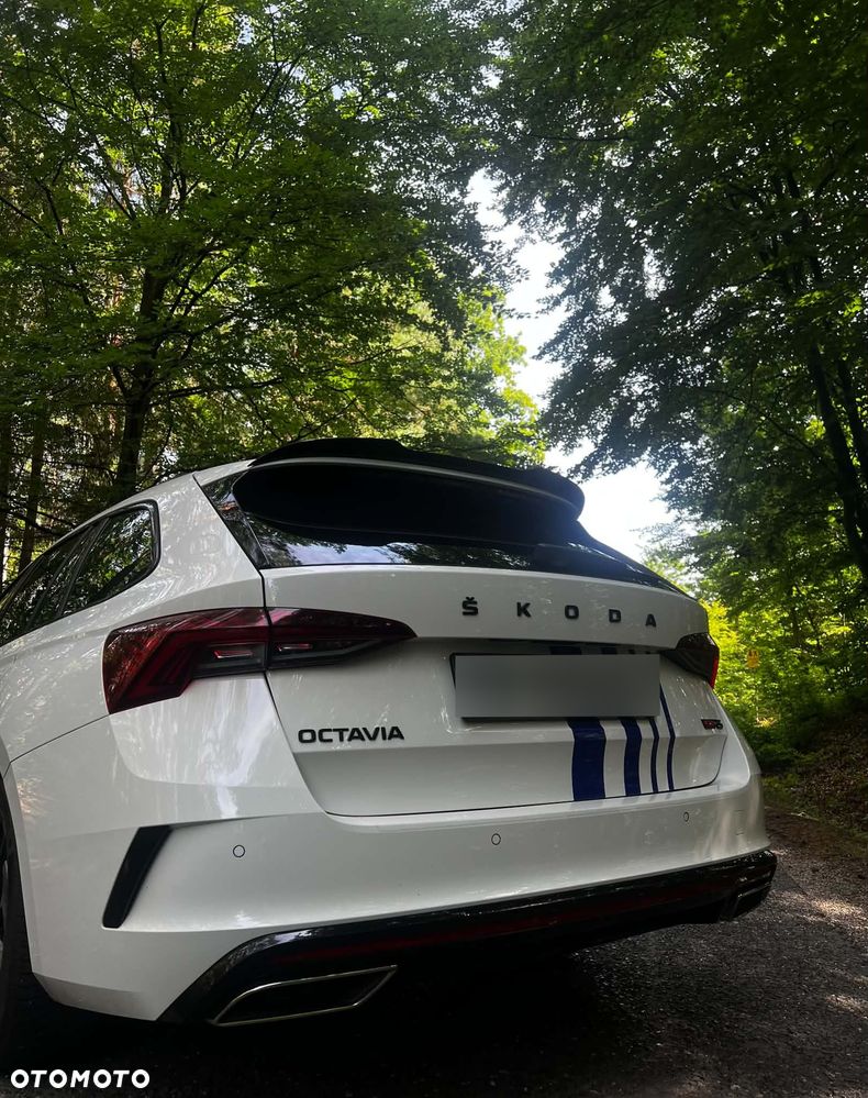 Skoda Octavia 2.0 TDI DSG RS - 5
