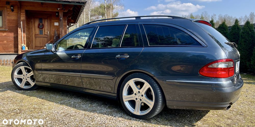Mercedes-Benz E-Class 2008 photo 5