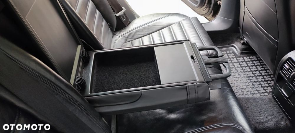 Volkswagen Passat Variant 2.0 TDI BlueMotion Technology Highline - 29