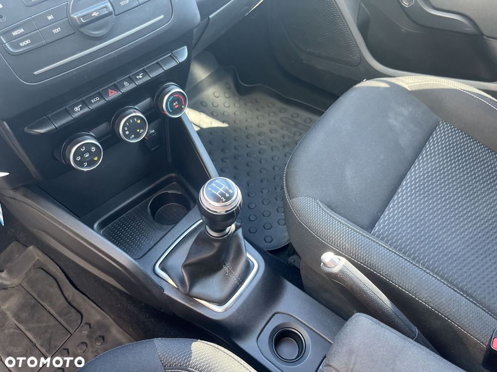 Dacia Duster 1.6 SCe Essential - 15