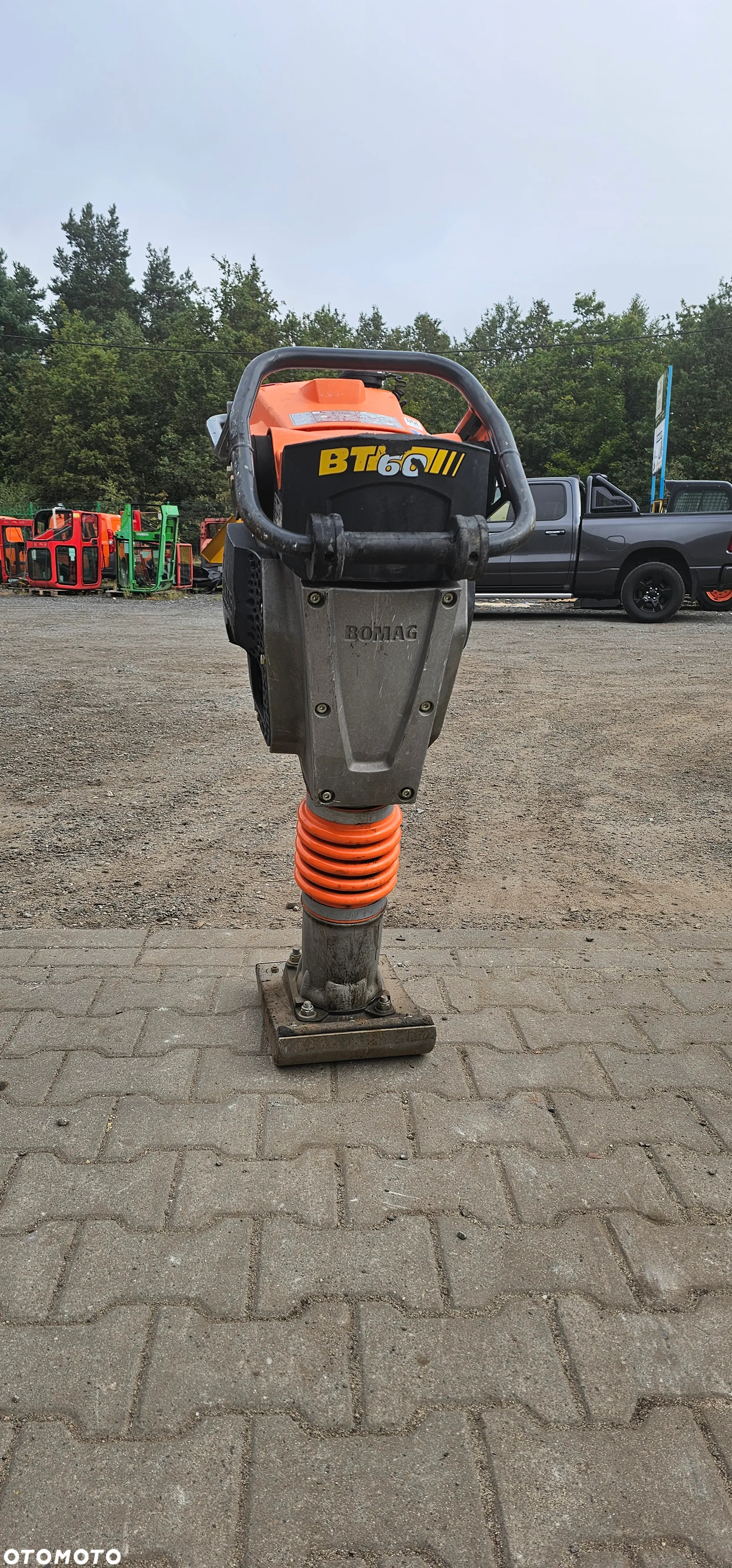 Zagęszczarka stopowa skoczek Bomag BT60 - 5