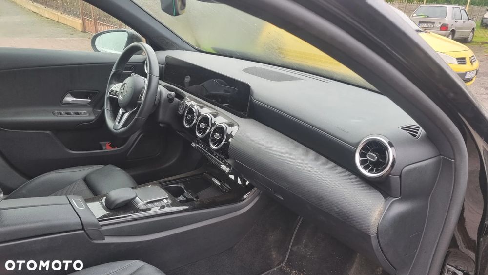 Mercedes-Benz Klasa A 250 e PHEV Progressive 8G-DCT - 19