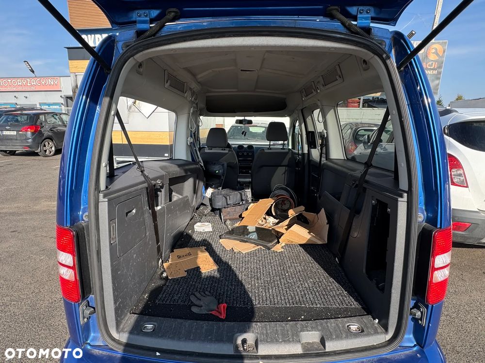Volkswagen Caddy maxi 2012r 1.6D 75Kw Cały na części - 4