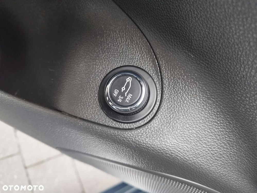 Opel Astra 1.6 Turbo Start/Stop Active - 23