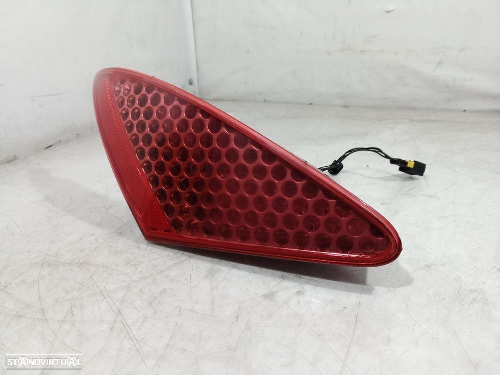 FAROLIM TRASEIRO ESQUERDO INTERIOR PEUGEOT 307 CC 2005 -6350S3 - 1