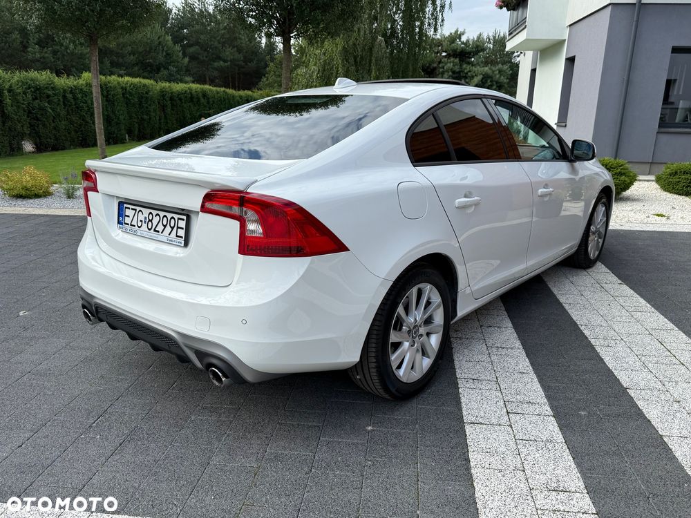 Volvo S60 T5 Drive-E R-Design Summum - 4