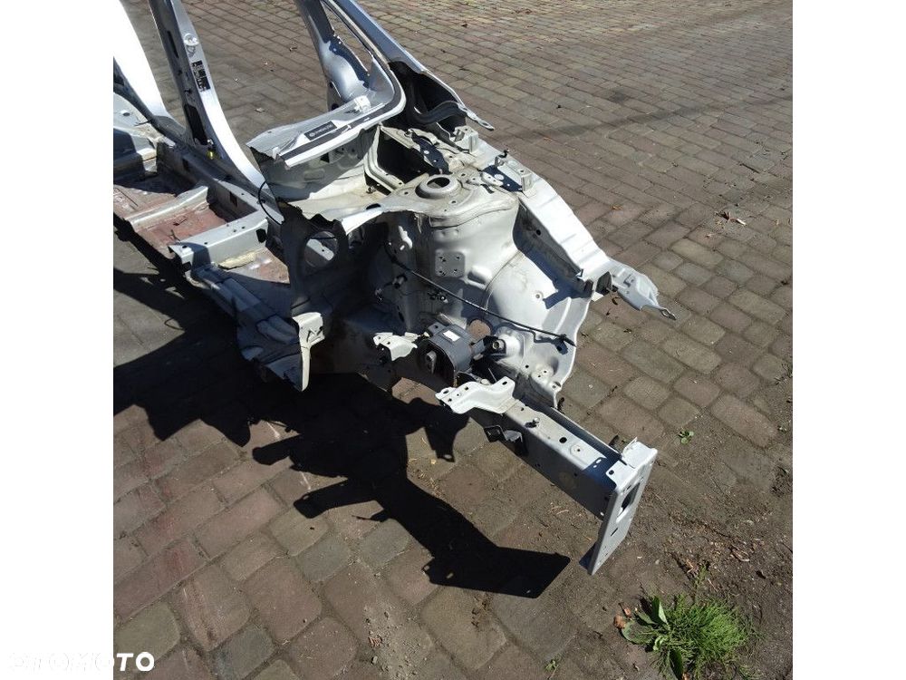 KIA CEED II PODŁUŻNICA LEWA  KC - 2